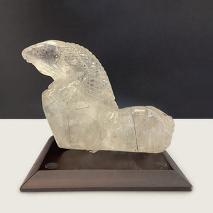 천연원석 흑침수정 도마뱀 조각 작품 319g  8x9cm (1점)